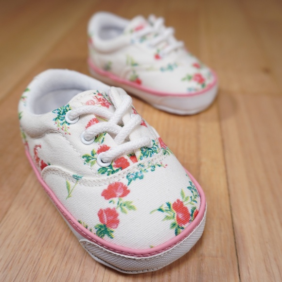 Ralph Lauren Toddler Keaton Floral Canvas Pink Size 3 M Brand New - Picture 1 of 12